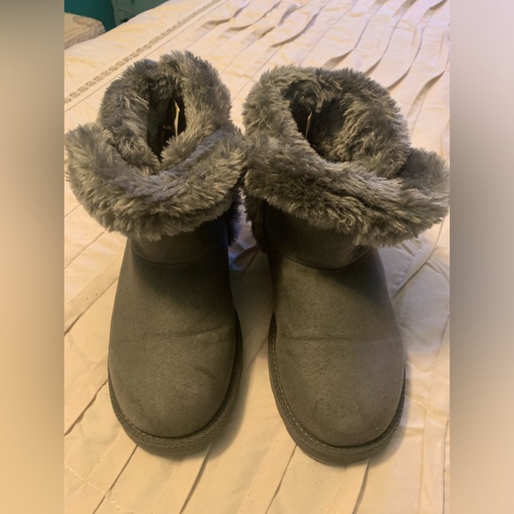 Makalu Yadra fuzzy boots size 7.5 grey - Picture 4 of 7